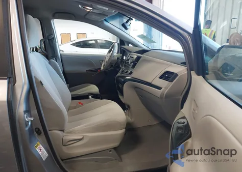 2011 Toyota Sienna Le V6 z USA, uszkodzony, nr VIN 5TDKK3DC2BS041559